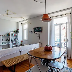 https://feels-like-home-anjos-cosy-place.hotels-lisbon-portugal.com